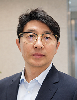 홍준희 교수